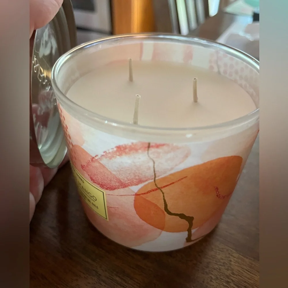 Bath & Body Works Pineapple Mango 3 Wick Candle